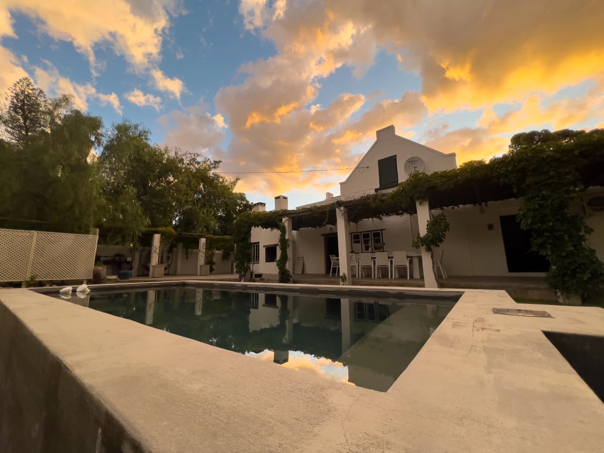 Cottage exterior view